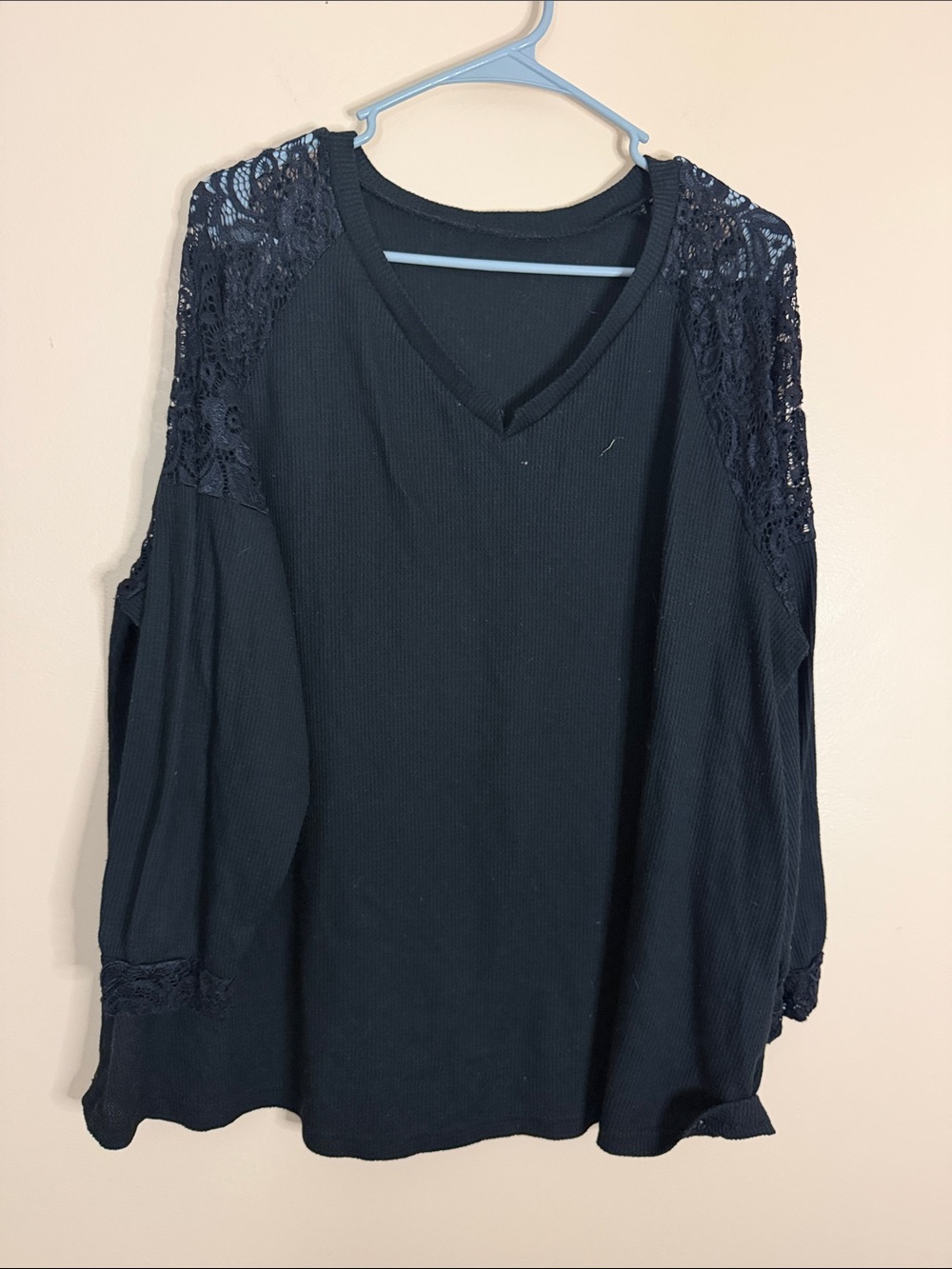 SHEIN Black V-Neck Lace Shoulder Pullover